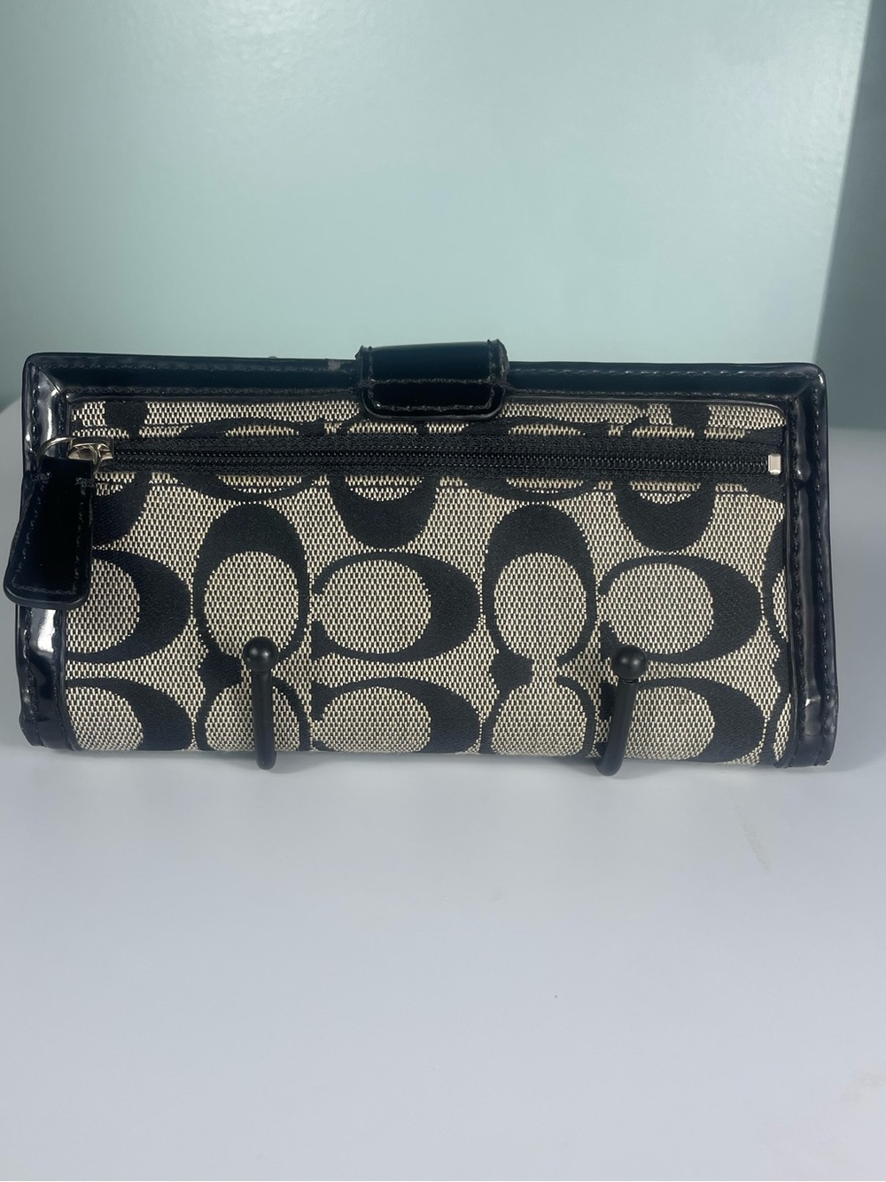 Coach Park Signature Turnlock Slim Wallet - Picture 5 of 10